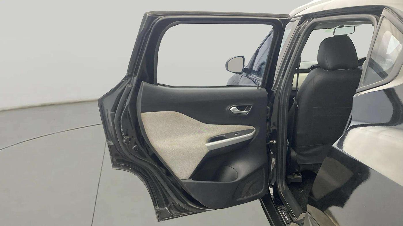 2023 Nissan MAGNITE XV MT, Petrol, Manual, 30,593 km, LHS Front Door