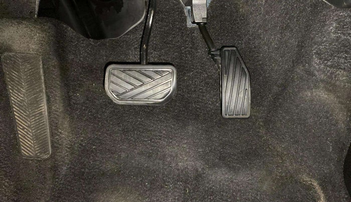 2019 Maruti Baleno ZETA CVT PETROL 1.2, Petrol, Automatic, 52,117 km, Pedals