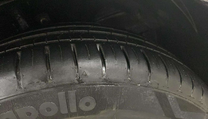 2019 Maruti Baleno ZETA CVT PETROL 1.2, Petrol, Automatic, 52,117 km, Right Front Tyre Tread