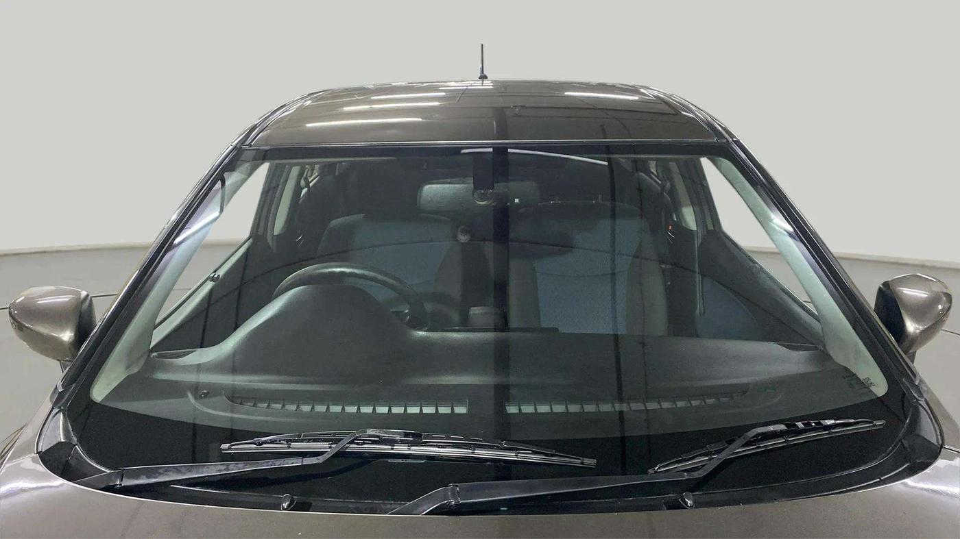 2019 Maruti Baleno ZETA CVT PETROL 1.2, Petrol, Automatic, 52,206 km, Front Windshield