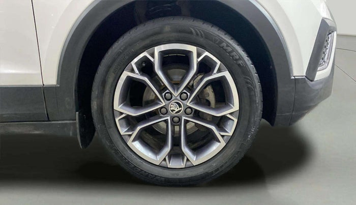 2021 Skoda KUSHAQ STYLE 1.0L TSI MT, Petrol, Manual, 49,263 km, Right Front Wheel