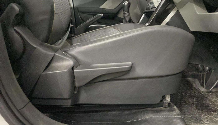 2021 Skoda KUSHAQ STYLE 1.0L TSI MT, Petrol, Manual, 49,263 km, Driver Side Adjustment Panel