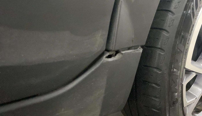 2021 Skoda KUSHAQ STYLE 1.0L TSI MT, Petrol, Manual, 49,263 km, Left running board - Cladding has minor damage