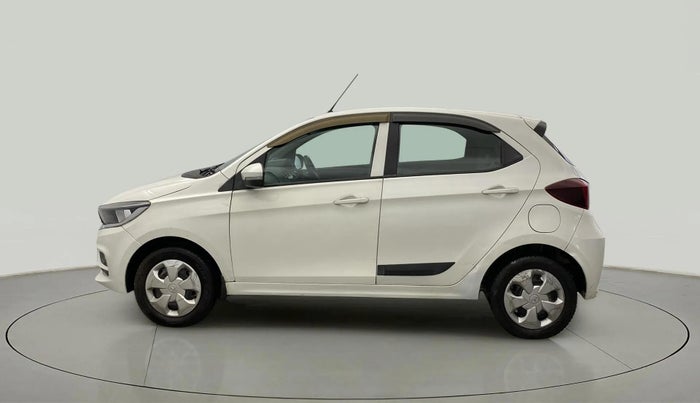2020 Tata Tiago XT PETROL, CNG, Manual, 83,956 km, Left Side
