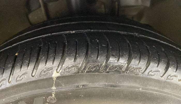 2020 Tata Tiago XT PETROL, CNG, Manual, 83,956 km, Right Front Tyre Tread