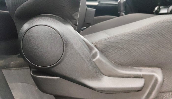 2022 Maruti IGNIS SIGMA 1.2, Petrol, Manual, 39,108 km, Driver Side Adjustment Panel