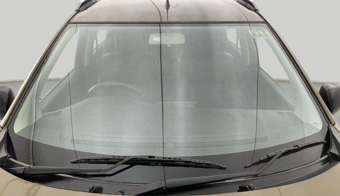 2019 Maruti XL6 ALPHA MT, Petrol, Manual, 98,058 km, Front Windshield
