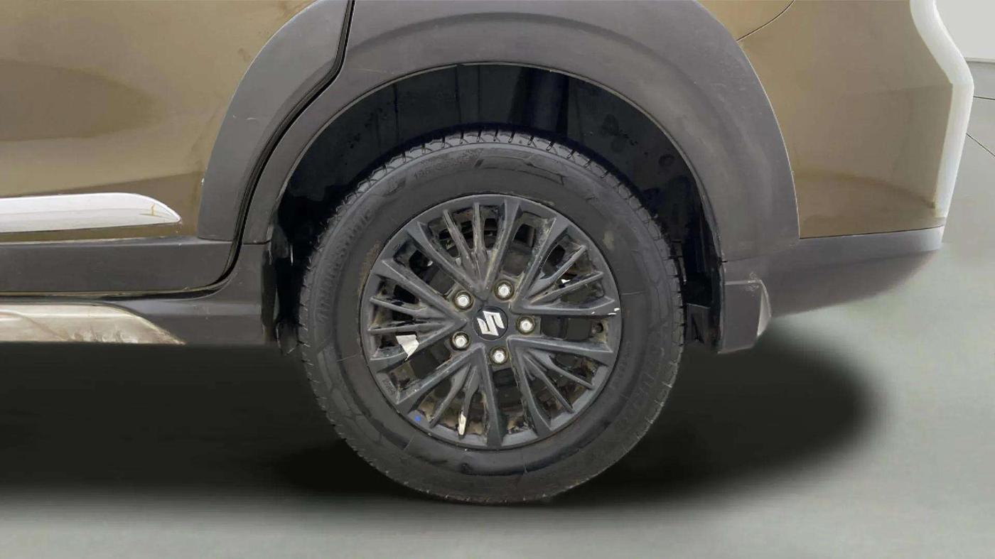 2019 Maruti XL6 ALPHA MT, Petrol, Manual, 98,184 km, Left Rear Wheel