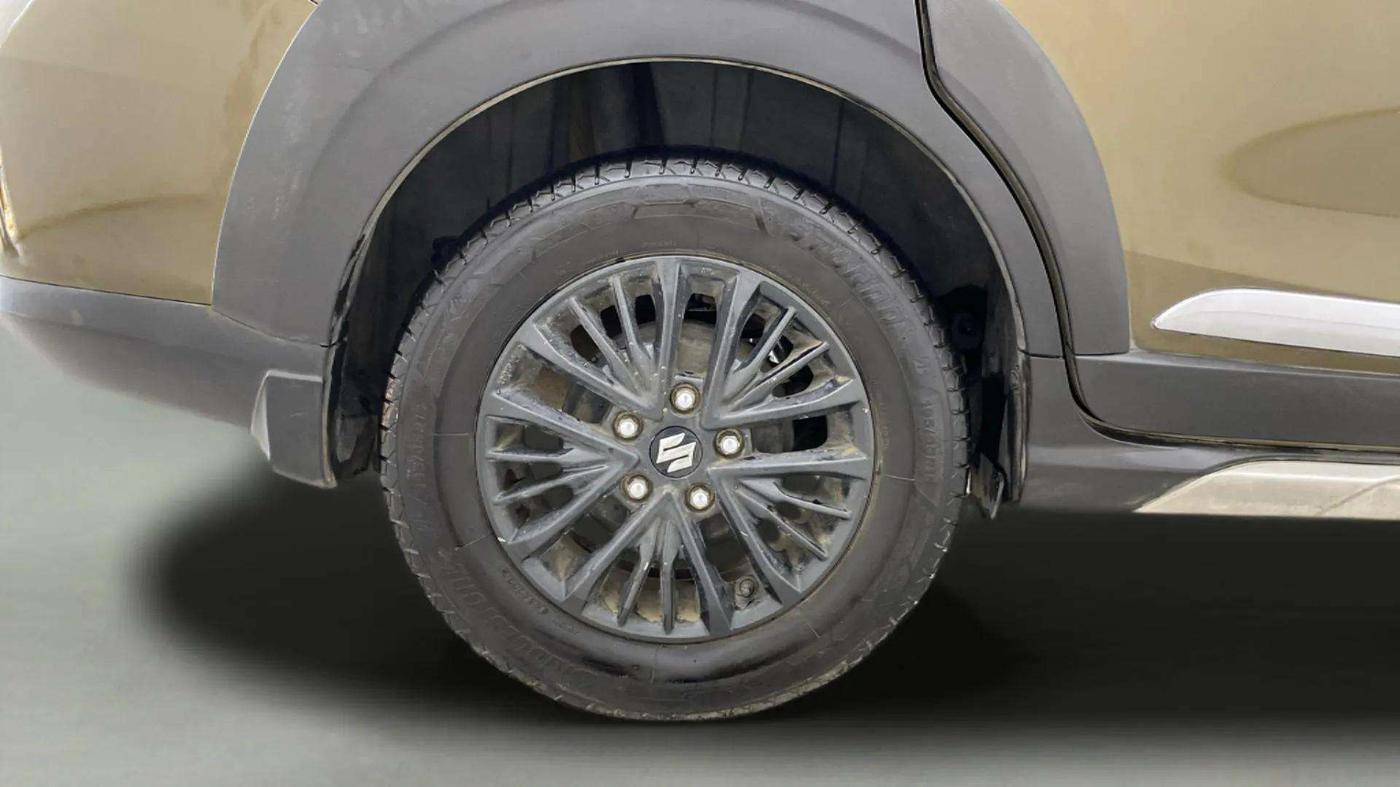 2019 Maruti XL6 ALPHA MT, Petrol, Manual, 98,184 km, Right Rear Wheel
