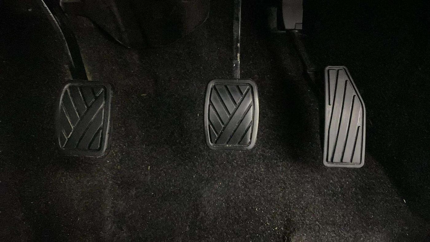 2019 Maruti XL6 ALPHA MT, Petrol, Manual, 98,184 km, Pedals