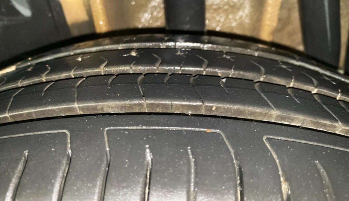 2017 Tata Tiago XZ PETROL, Petrol, Manual, 29,777 km, Left Rear Tyre Tread