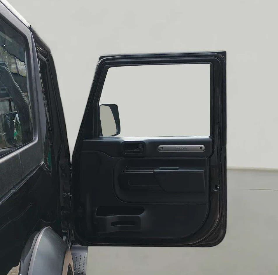 2021 Mahindra Thar LX D 4*4 MT HT, Diesel, Manual, 52,438 km, RHS Front Door