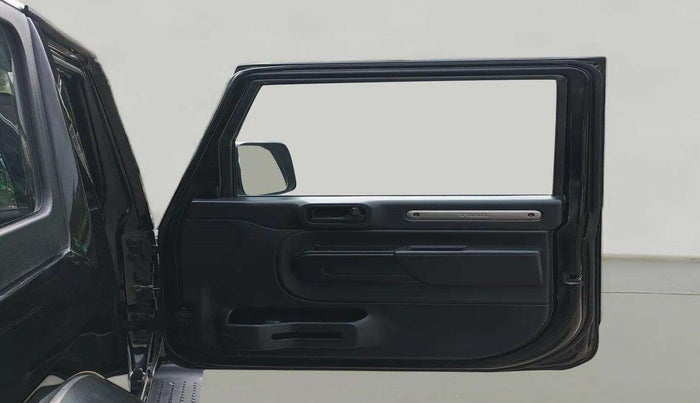 2021 Mahindra Thar LX D 4*4 MT HT, Diesel, Manual, 52,438 km, RHS Rear Door