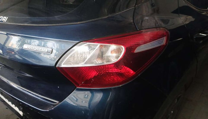 2022 Hyundai GRAND I10 NIOS MAGNA CORPORATE EDITION 1.2 KAPPA VTVT, Petrol, Manual, 21,892 km, Right tail light - Minor damage