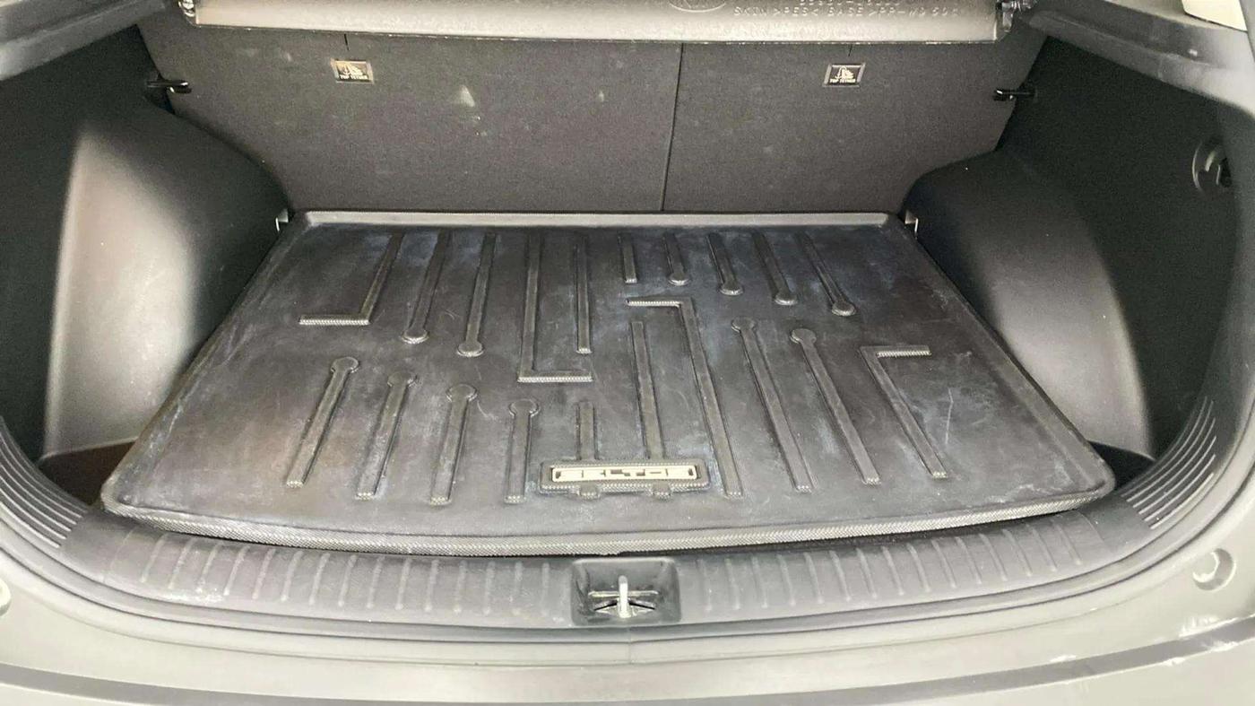 2023 KIA SELTOS  HTX 1.5 PETROL MT, Petrol, Manual, 25,175 km, Boot Inside