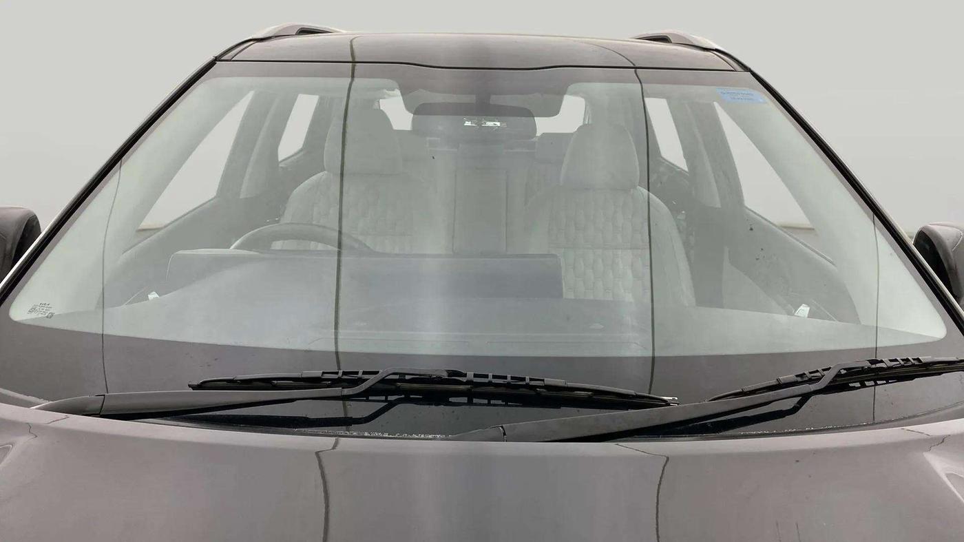 2023 KIA SELTOS  HTX 1.5 PETROL MT, Petrol, Manual, 25,175 km, Front Windshield