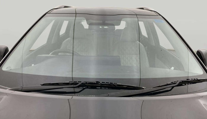 2023 KIA SELTOS  HTX 1.5 PETROL MT, Petrol, Manual, 25,051 km, Front Windshield