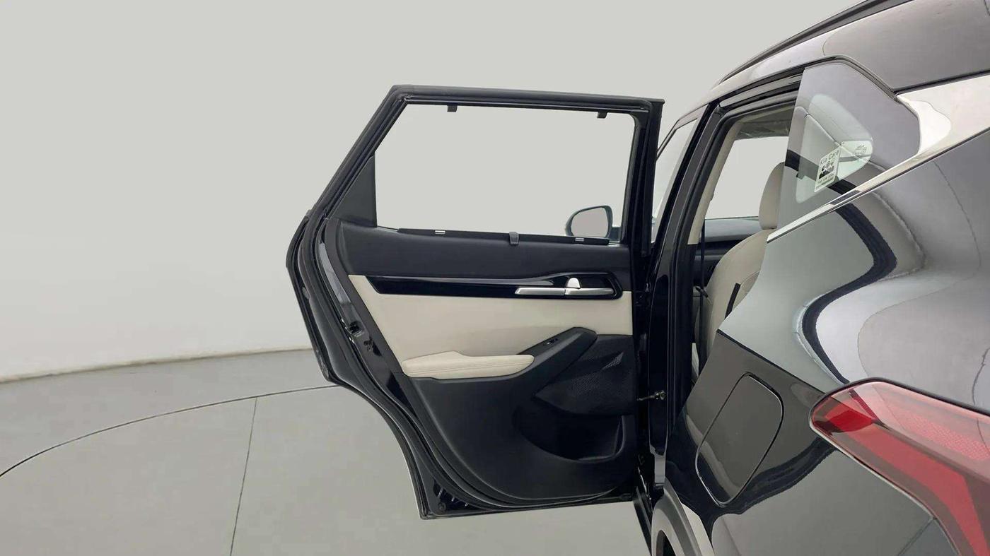 2023 KIA SELTOS  HTX 1.5 PETROL MT, Petrol, Manual, 25,175 km, LHS Rear Door
