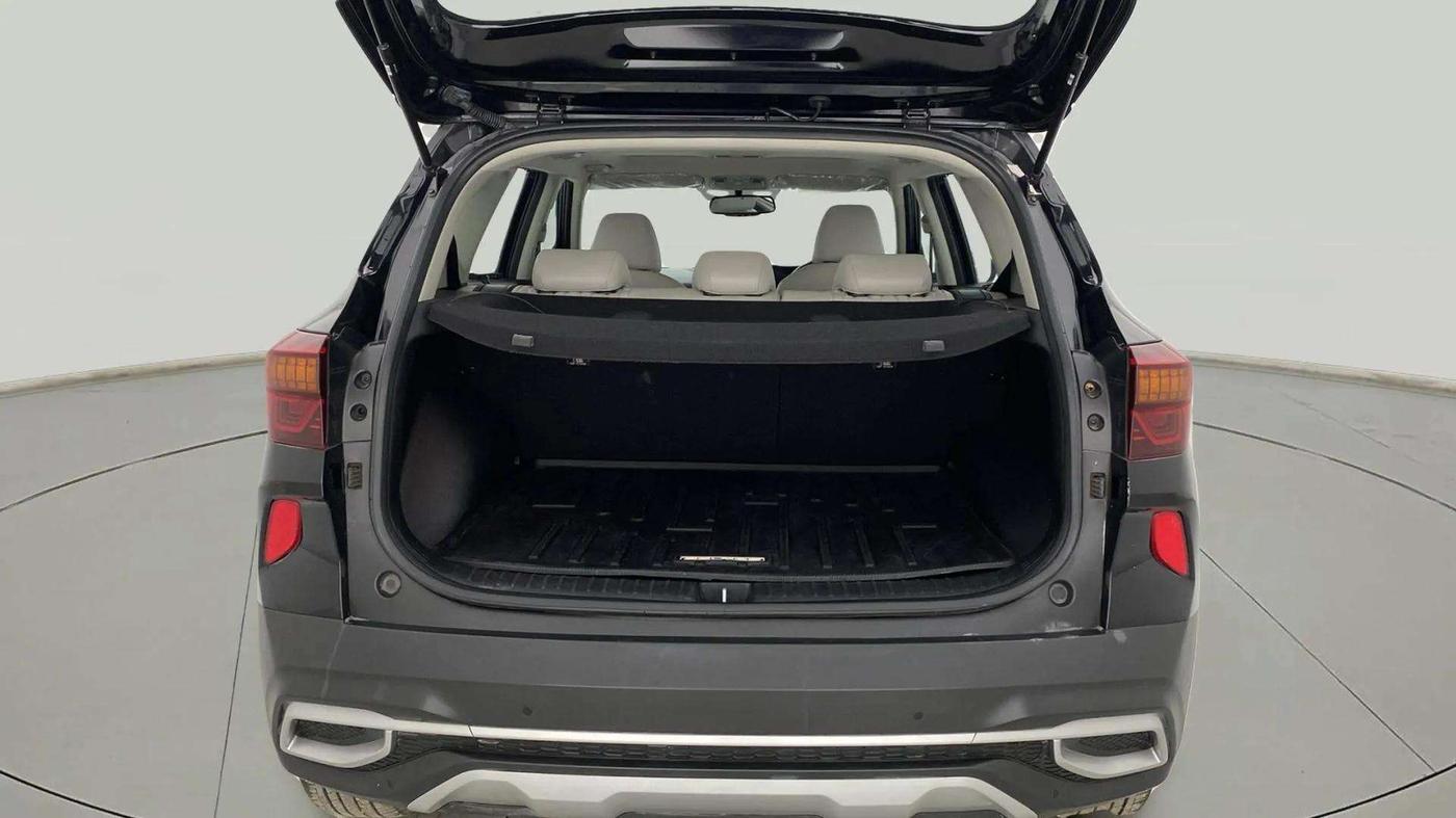 2023 KIA SELTOS  HTX 1.5 PETROL MT, Petrol, Manual, 25,175 km, Boot Open Zoomed View