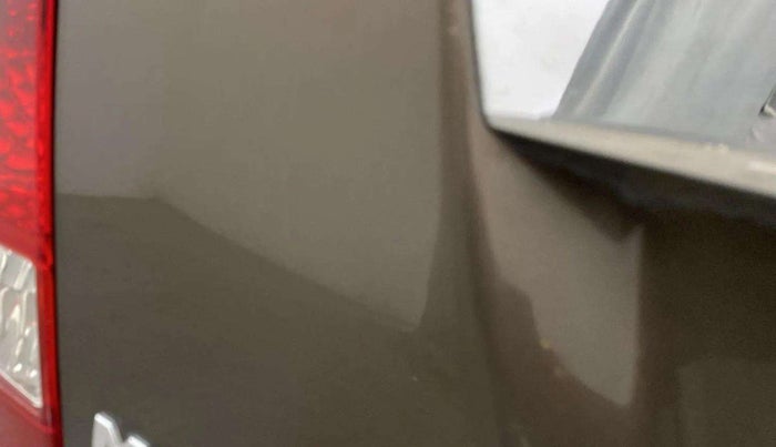2016 Maruti Wagon R 1.0 VXI, Petrol, Manual, 8,632 km, Dicky (Boot door) - Slightly dented