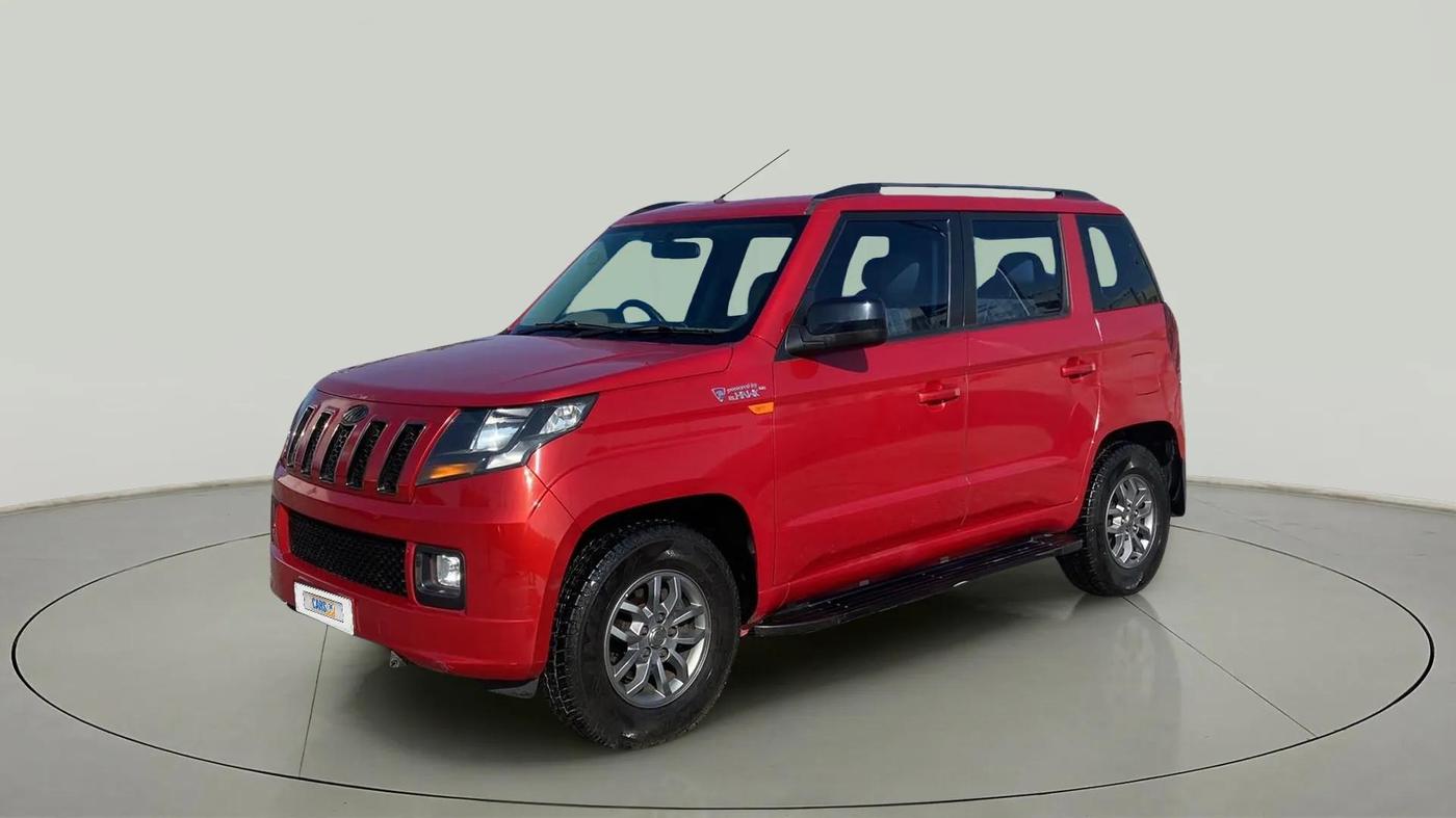 2018 Mahindra TUV300 T10, Diesel, Manual, 66,917 km, Left Front Diagonal