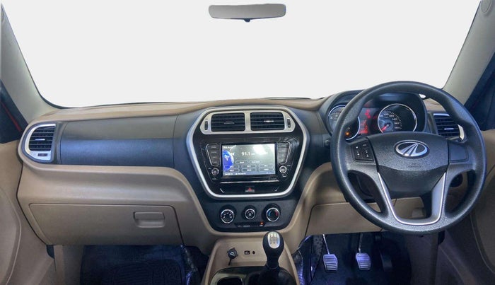 2018 Mahindra TUV300 T10, Diesel, Manual, 66,885 km, Dashboard