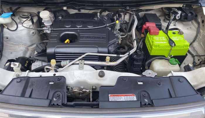 2015 Maruti Wagon R Stingray VXI, Petrol, Manual, 31,742 km, Open Bonet