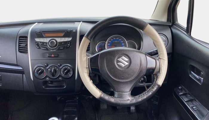 2015 Maruti Wagon R Stingray VXI, Petrol, Manual, 31,742 km, Steering Wheel Close Up