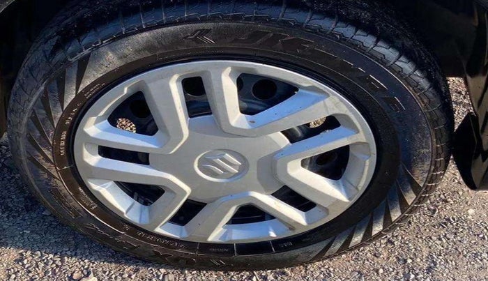 2021 Maruti Vitara Brezza VXI, Petrol, Manual, 42,854 km, Left rear tyre - Tyre wear