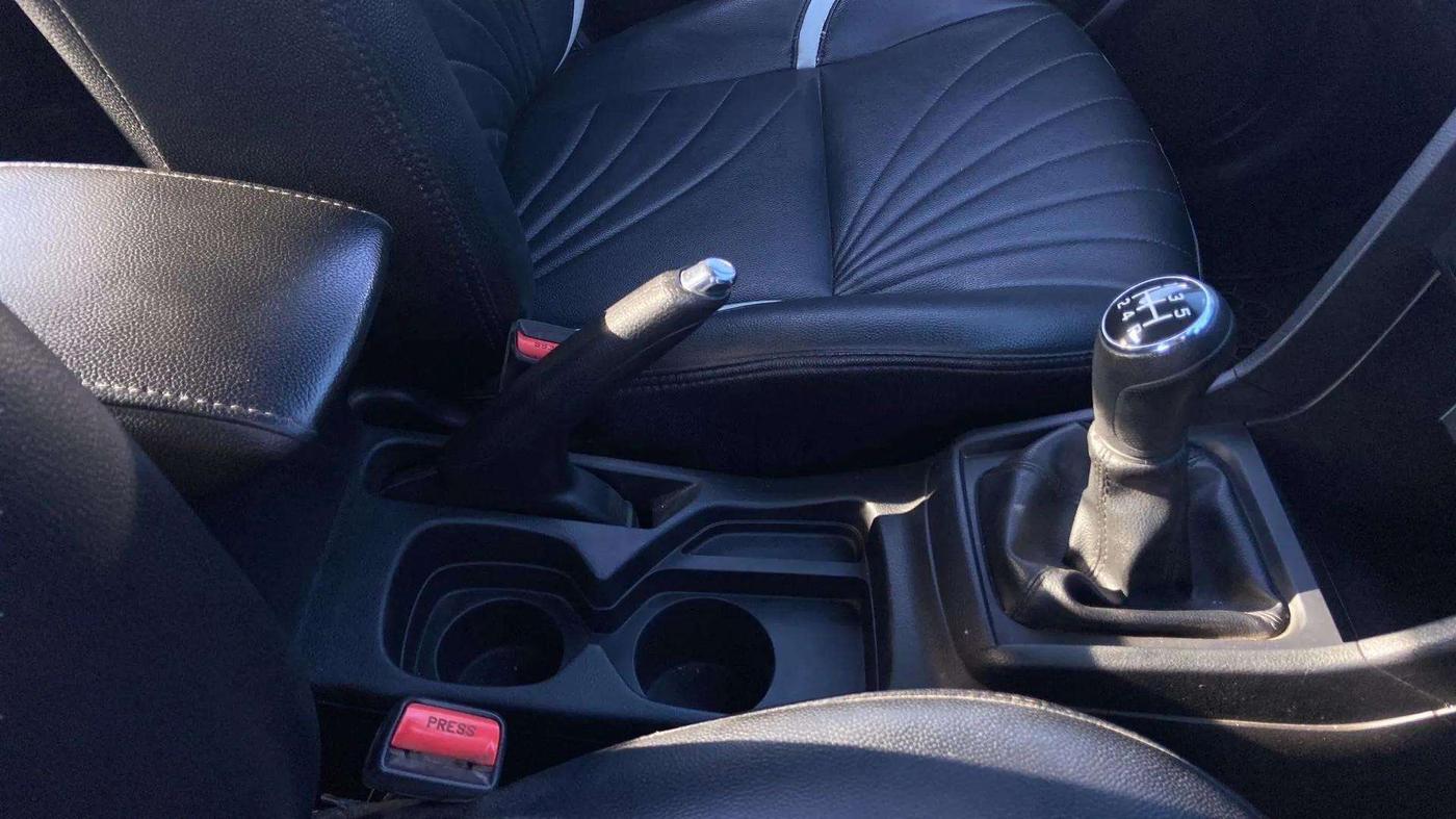 2021 Maruti Vitara Brezza VXI, Petrol, Manual, 43,011 km, Gear Lever