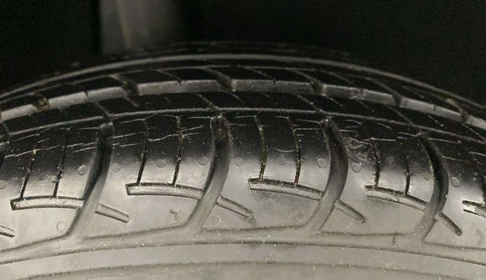 2017 Maruti Baleno DELTA CVT PETROL 1.2, Petrol, Automatic, 9,846 km, Right Rear Tyre Tread
