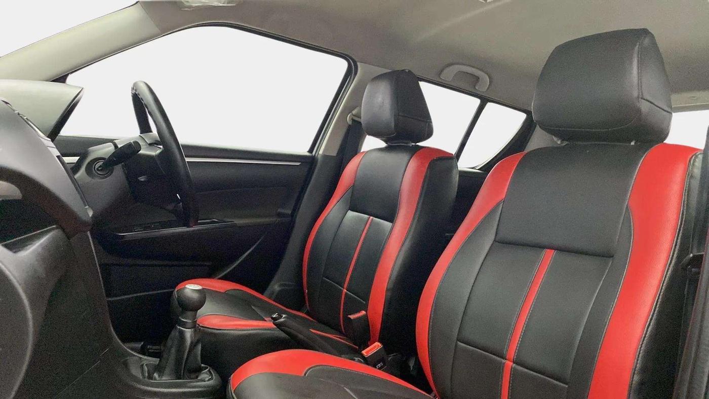 2017 Maruti Swift LXI (O), Petrol, Manual, 29,662 km, Right Side Front Door Cabin