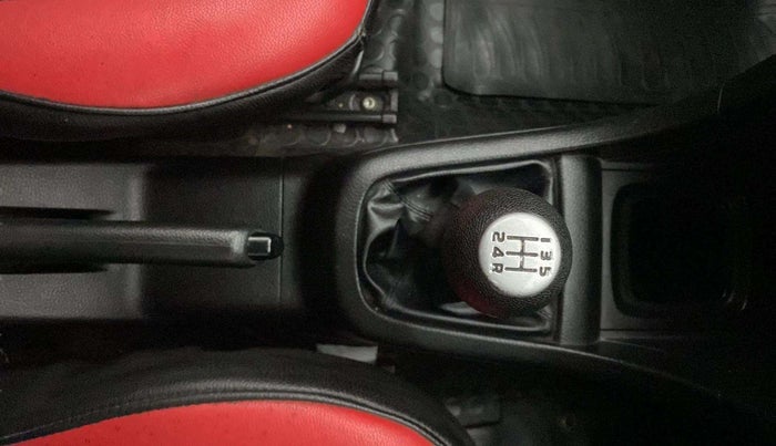 2017 Maruti Swift LXI (O), Petrol, Manual, 29,274 km, Gear Lever