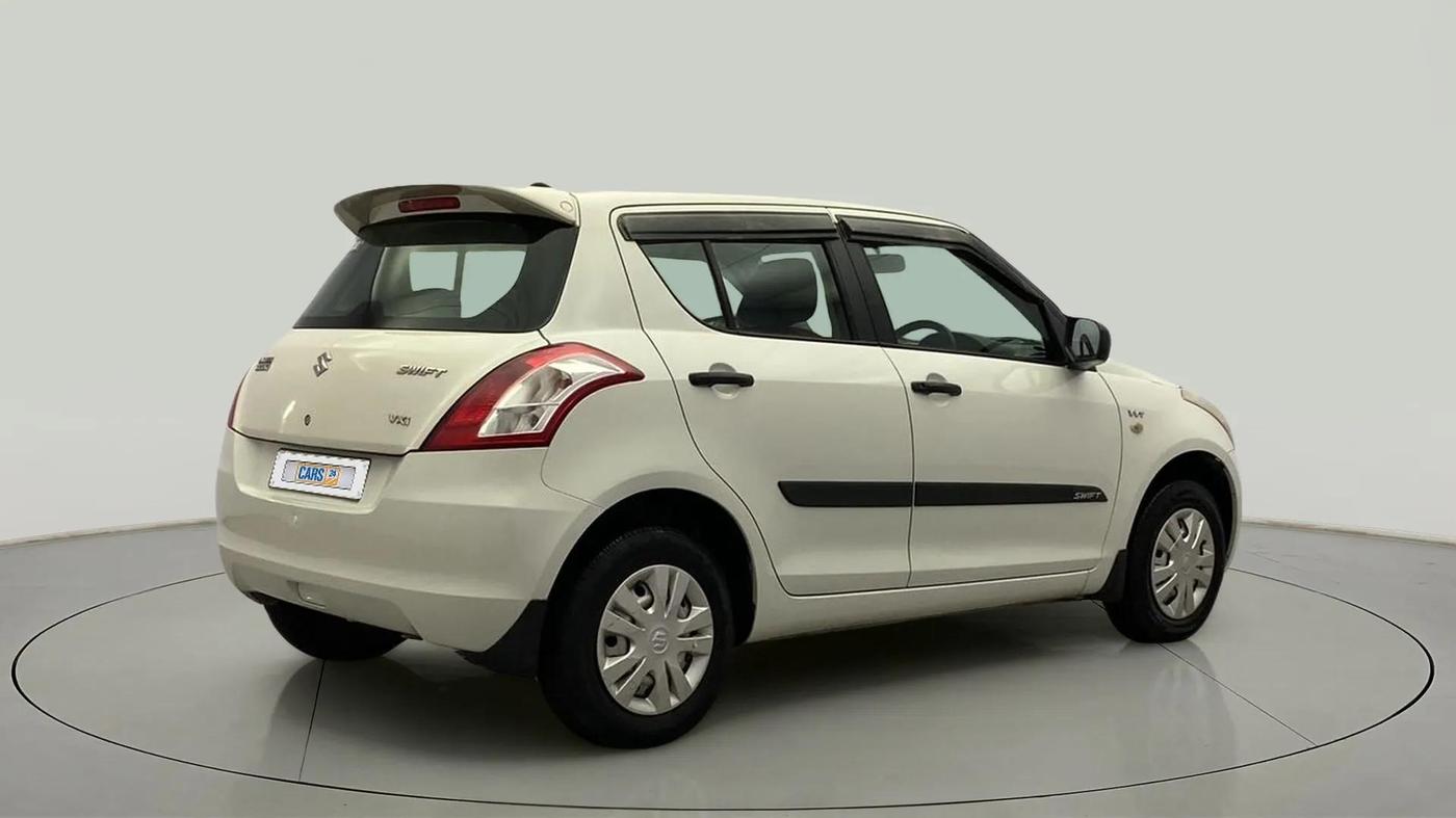 2017 Maruti Swift LXI (O), Petrol, Manual, 29,662 km, Right Back Diagonal