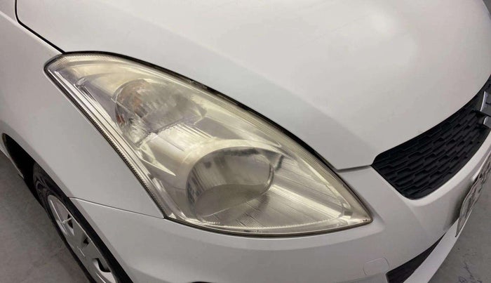 2017 Maruti Swift LXI (O), Petrol, Manual, 29,274 km, Right headlight - Faded