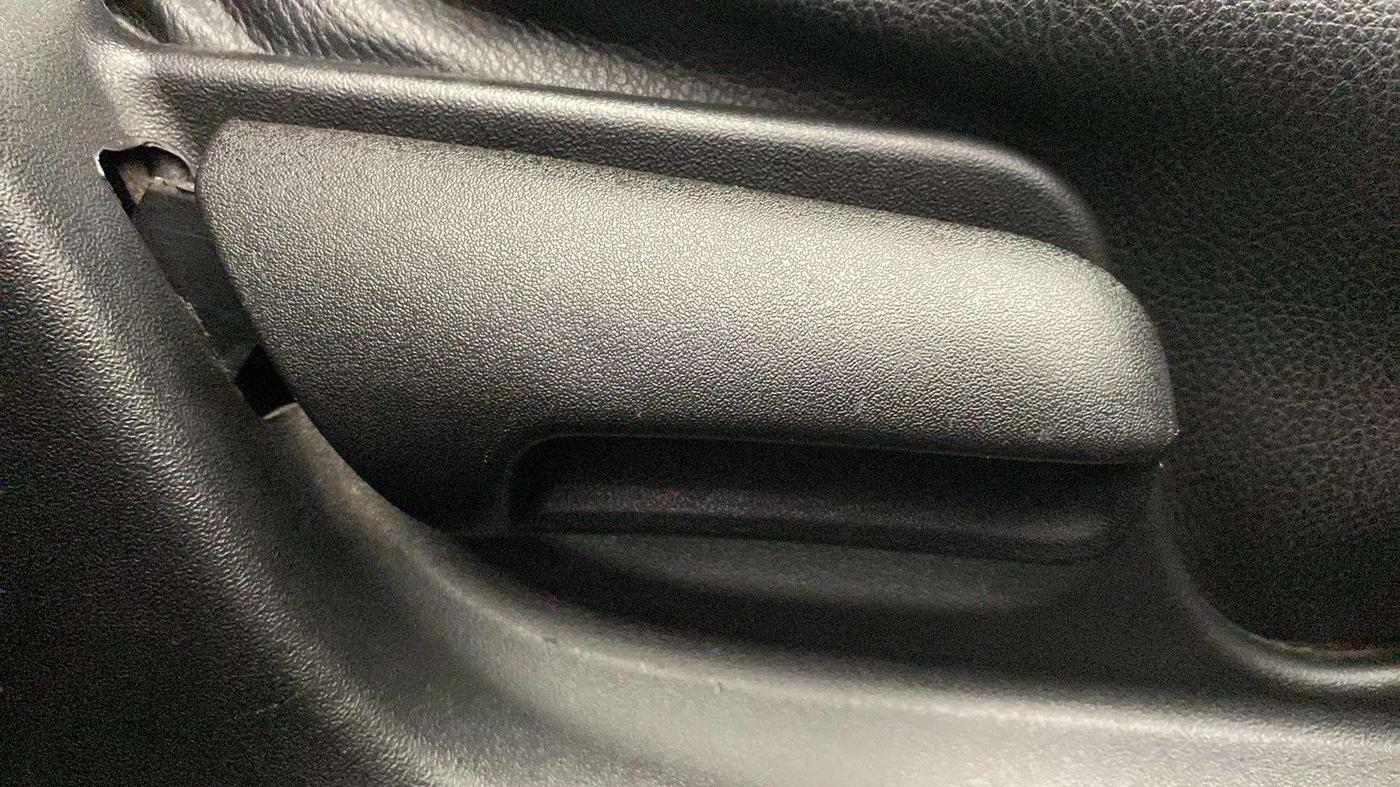 2017 Maruti Swift LXI (O), Petrol, Manual, 29,662 km, Driver Side Adjustment Panel
