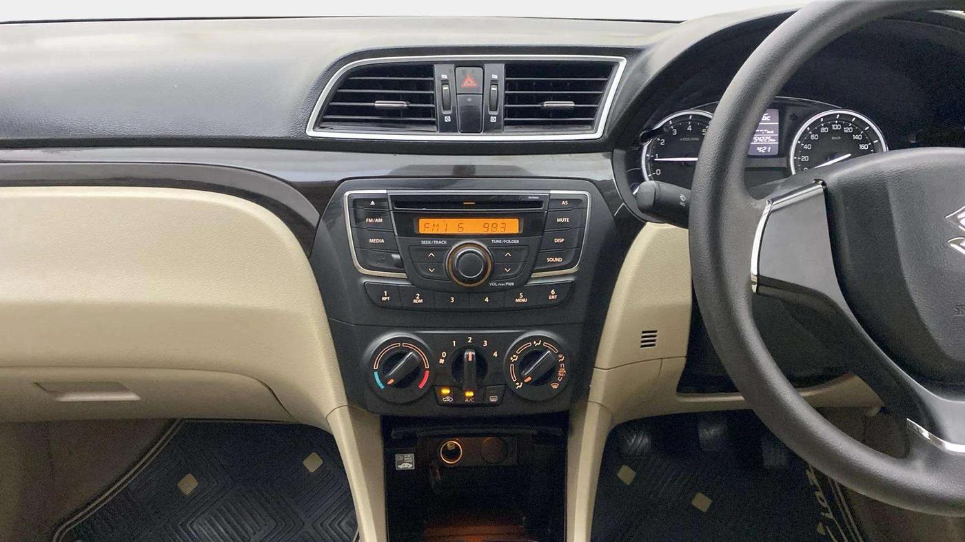 2017 Maruti Ciaz VXI (O), Petrol, Manual, 54,179 km, Air Conditioner