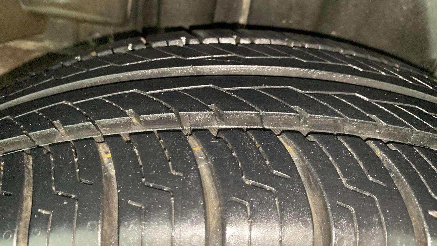 2017 Maruti Ciaz VXI (O), Petrol, Manual, 54,179 km, Right Rear Tyre Tread