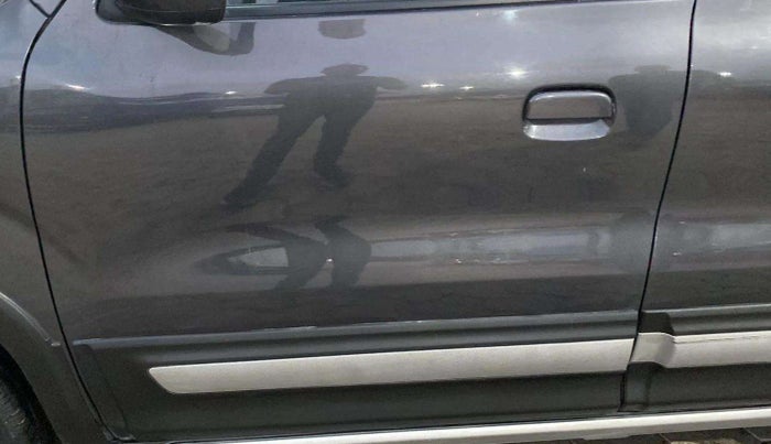 2024 Maruti S PRESSO VXI+, Petrol, Manual, 4,086 km, Front passenger door - Minor scratches