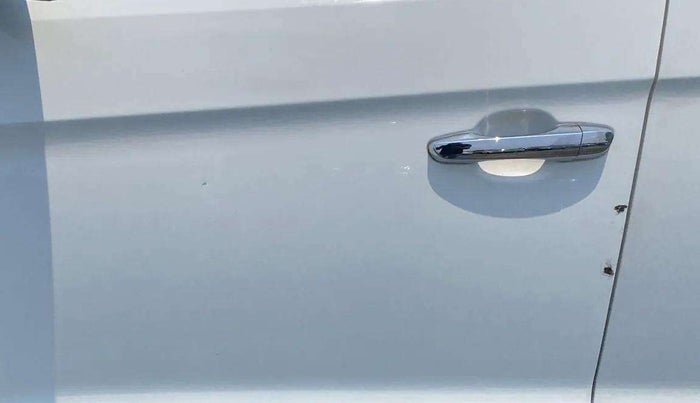 2018 Hyundai Creta SX AT 1.6 PETROL, Petrol, Automatic, 97,531 km, Front passenger door - Minor scratches