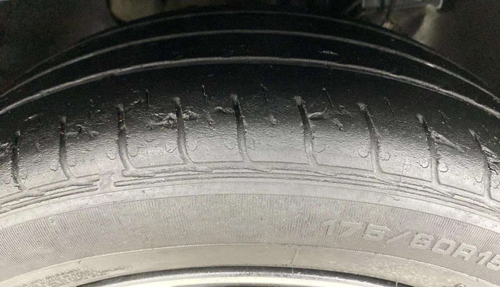2022 Tata Tiago XZA PLUS PETROL, Petrol, Automatic, 47,680 km, Right Front Tyre Tread