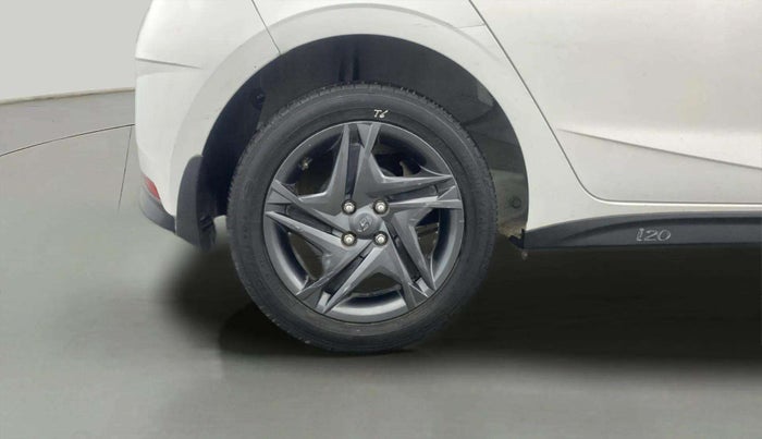 2022 Hyundai NEW I20 SPORTZ 1.2 MT, Petrol, Manual, 72,644 km, Right Rear Wheel