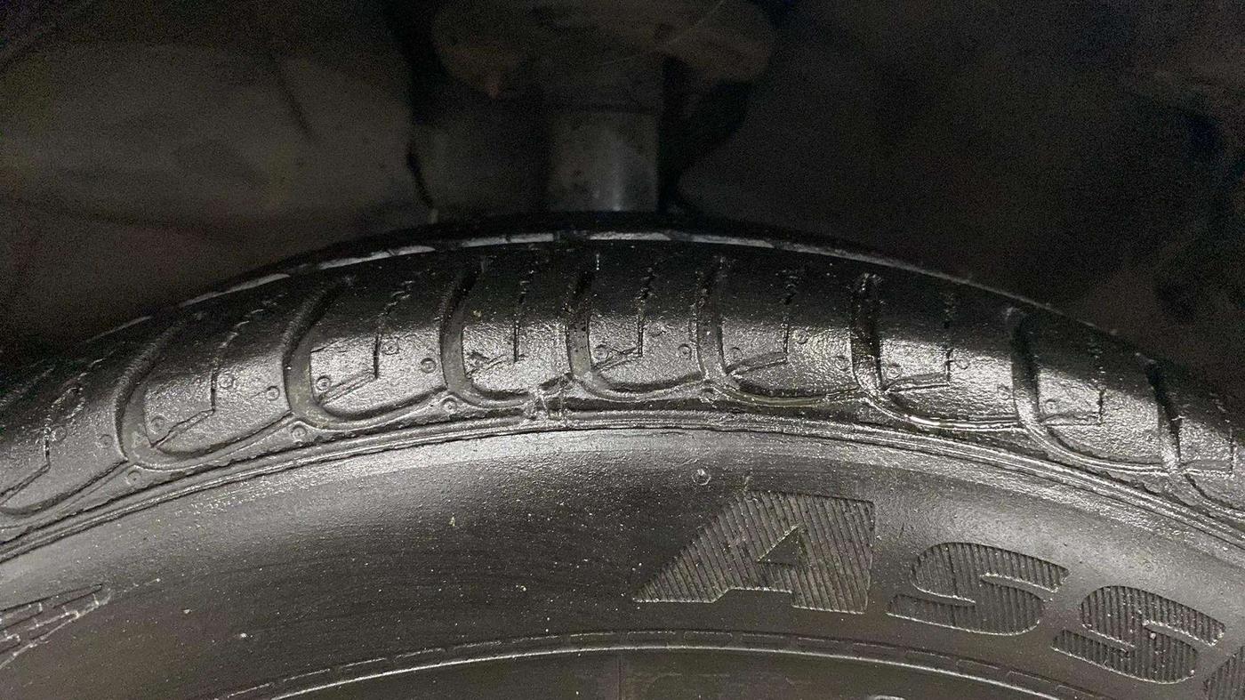 2018 Ford Ecosport TITANIUM + 1.5L PETROL AT, Petrol, Automatic, 74,286 km, Right Front Tyre Tread
