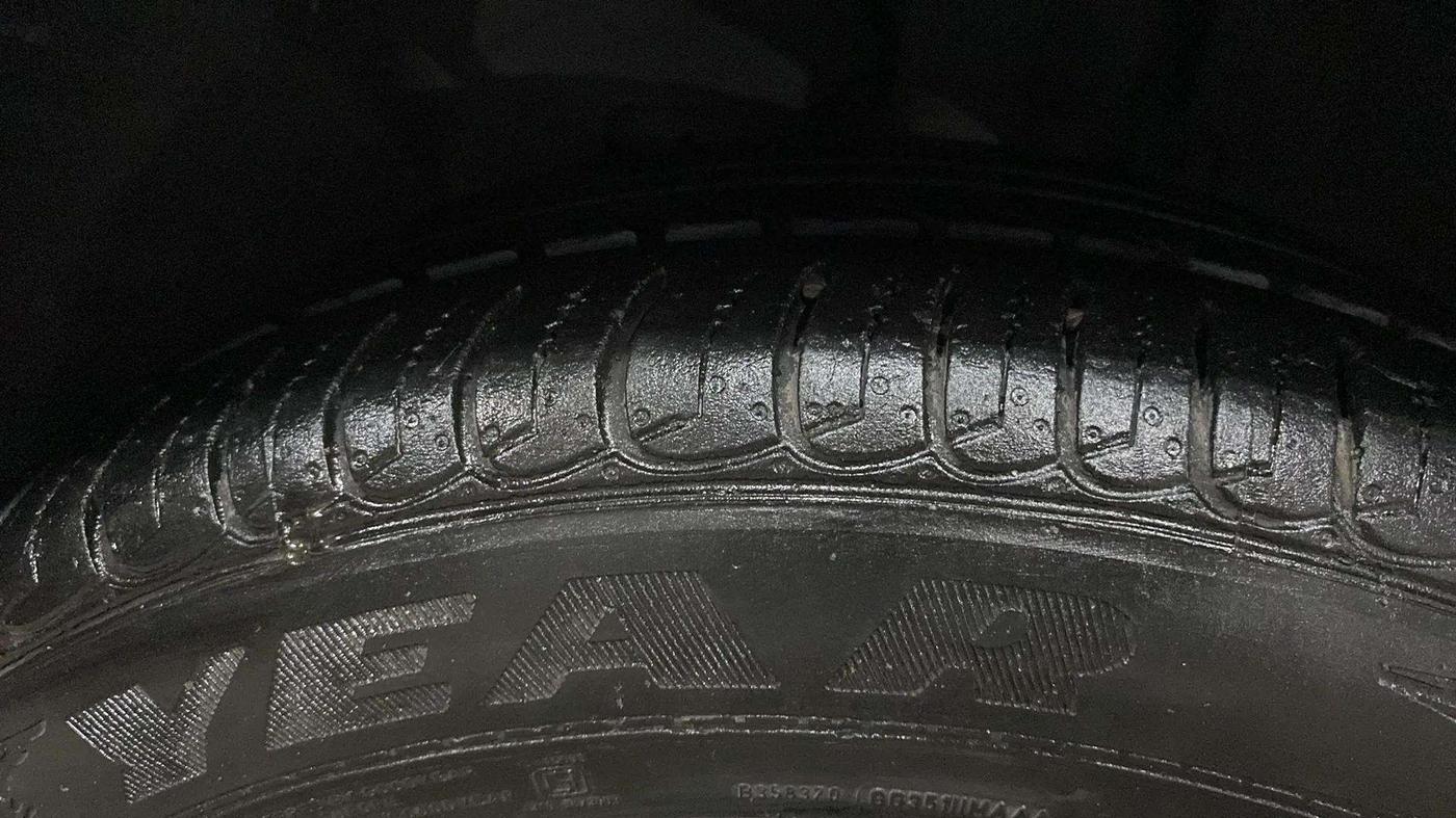 2018 Ford Ecosport TITANIUM + 1.5L PETROL AT, Petrol, Automatic, 74,286 km, Left Front Tyre Tread