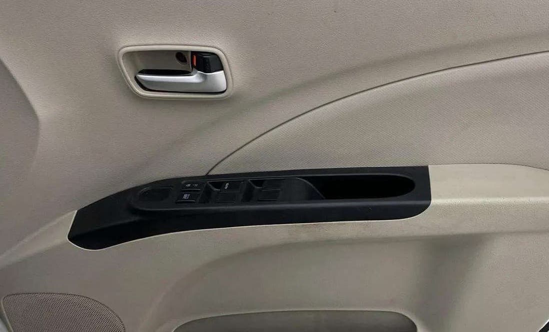 2019 Maruti Celerio VXI CNG, CNG, Manual, 83,421 km, Driver Side Door Panels Control