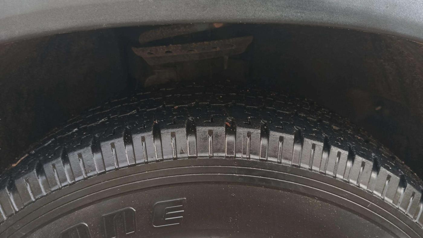 2021 Tata Harrier XE 2.0L KRYOTEC, Diesel, Manual, 1,09,863 km, Right Front Tyre Tread