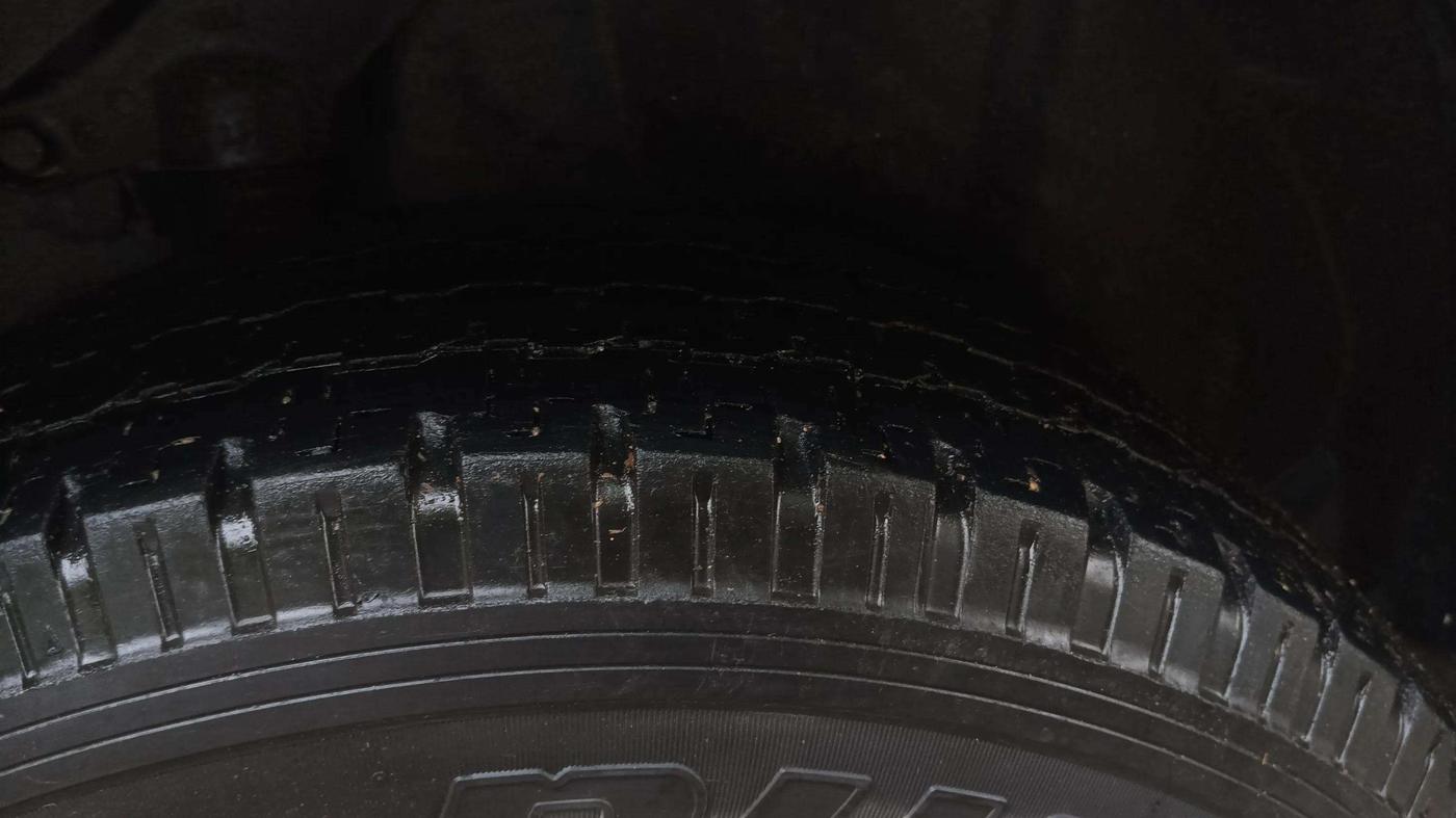 2021 Tata Harrier XE 2.0L KRYOTEC, Diesel, Manual, 1,09,863 km, Left Rear Tyre Tread