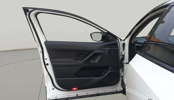 2021 Tata Harrier XE 2.0L KRYOTEC, Diesel, Manual, 1,09,863 km, LHS Front Door