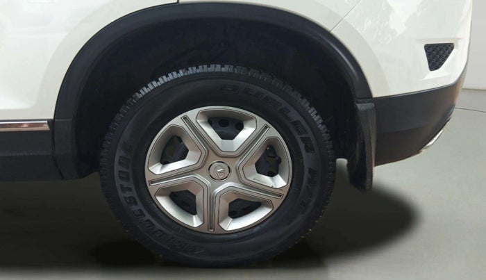 2021 Tata Harrier XE 2.0L KRYOTEC, Diesel, Manual, 1,09,863 km, Left Rear Wheel