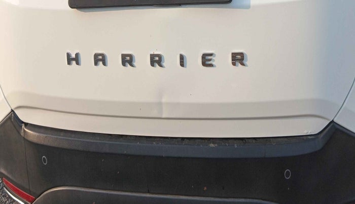 2021 Tata Harrier XE 2.0L KRYOTEC, Diesel, Manual, 1,09,863 km, Dicky (Boot door) - Slightly dented